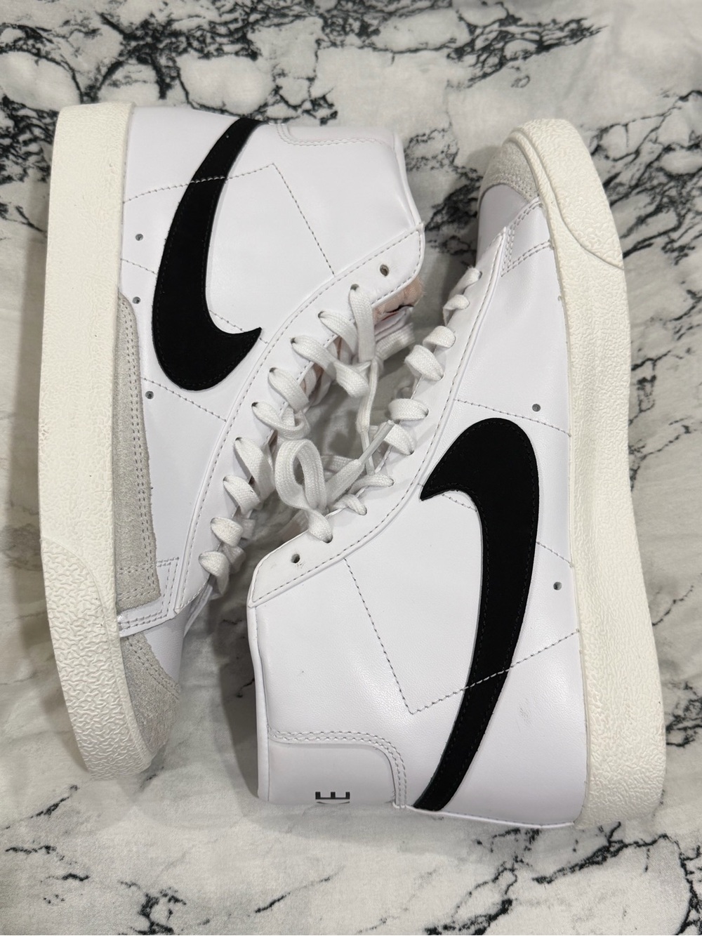 Women Nike Blazer Mid 77